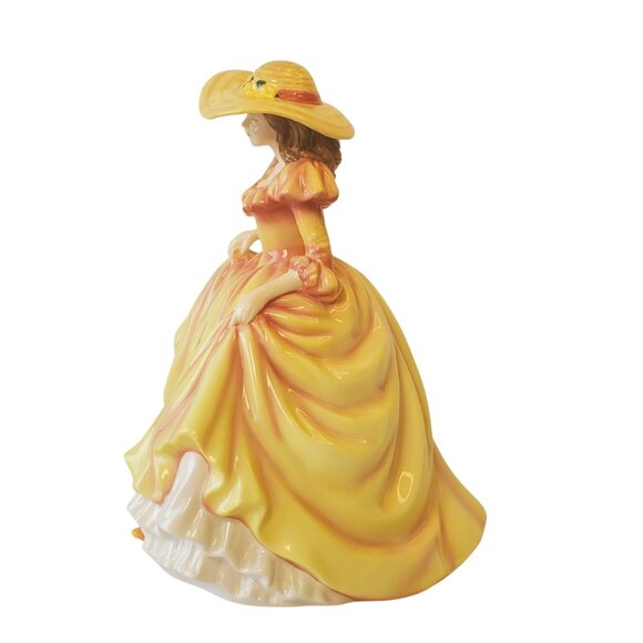 Royal Doulton Figurine “Heartfelt Wishes” HN5421 - Picture 8 of 10